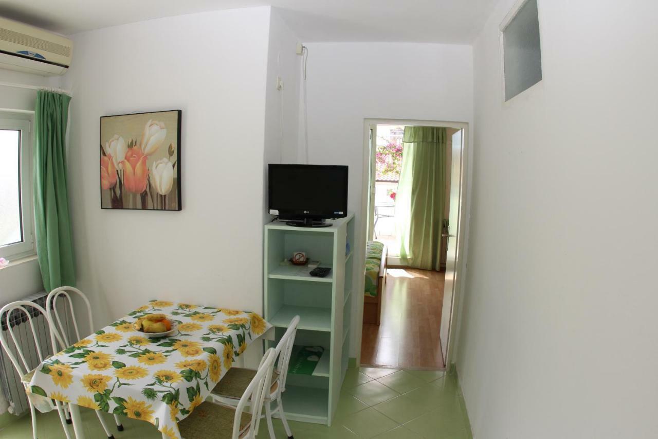 Apartmani Surlin 赫瓦尔 外观 照片