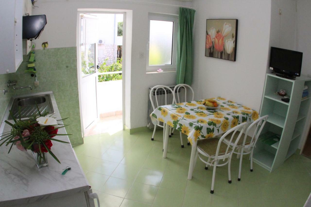 Apartmani Surlin 赫瓦尔 外观 照片