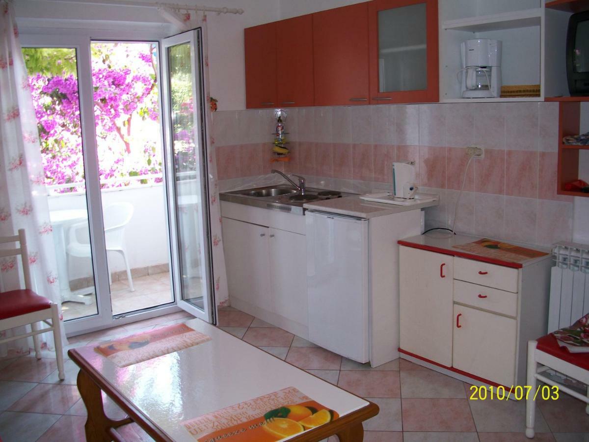 Apartmani Surlin 赫瓦尔 外观 照片